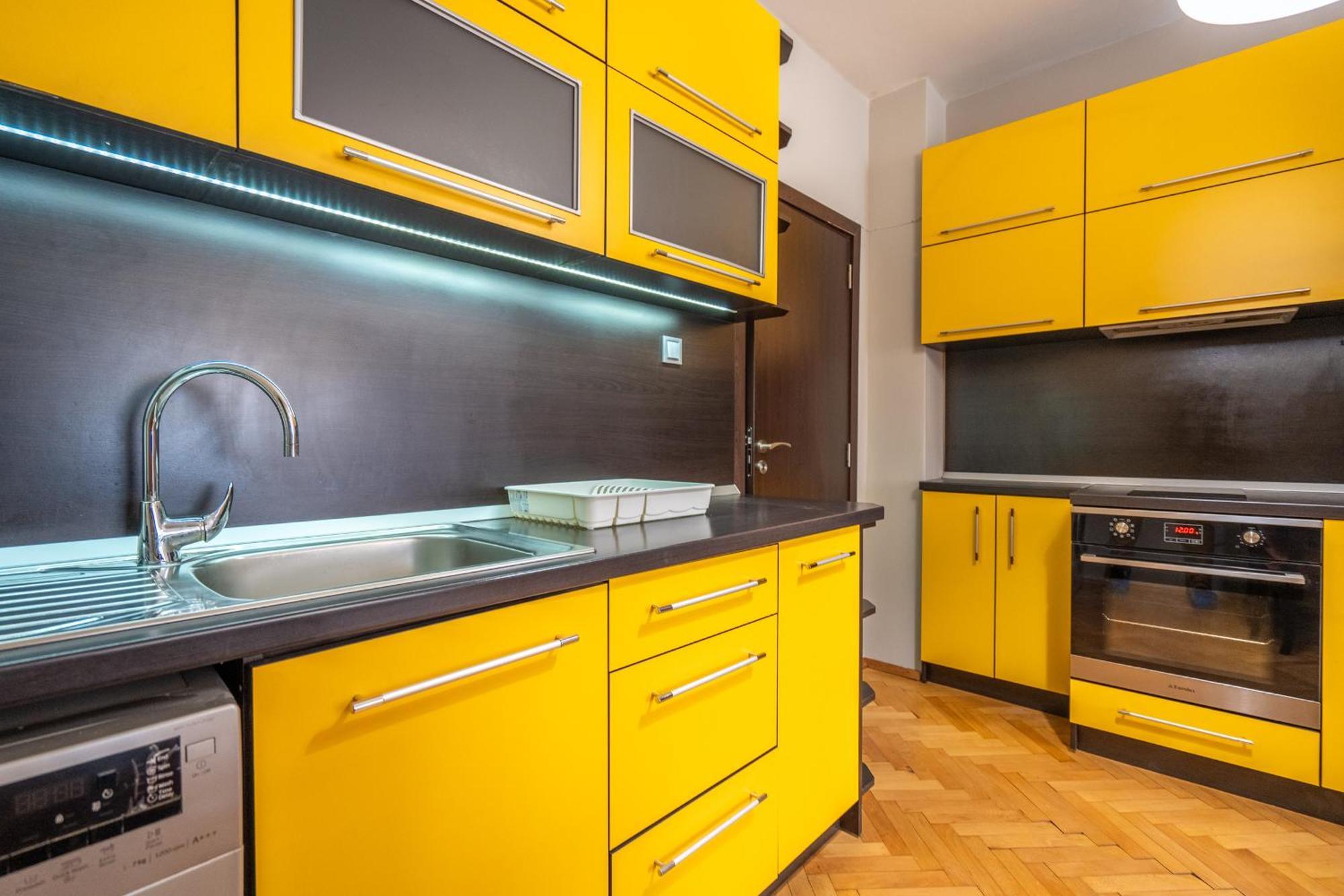 Pirotska 2-Bedroom 100M2 Apartment In Sofia Center Zewnętrze zdjęcie
