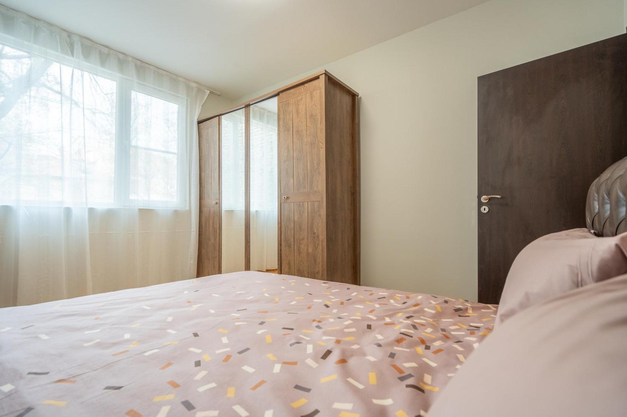 Pirotska 2-Bedroom 100M2 Apartment In Sofia Center Zewnętrze zdjęcie